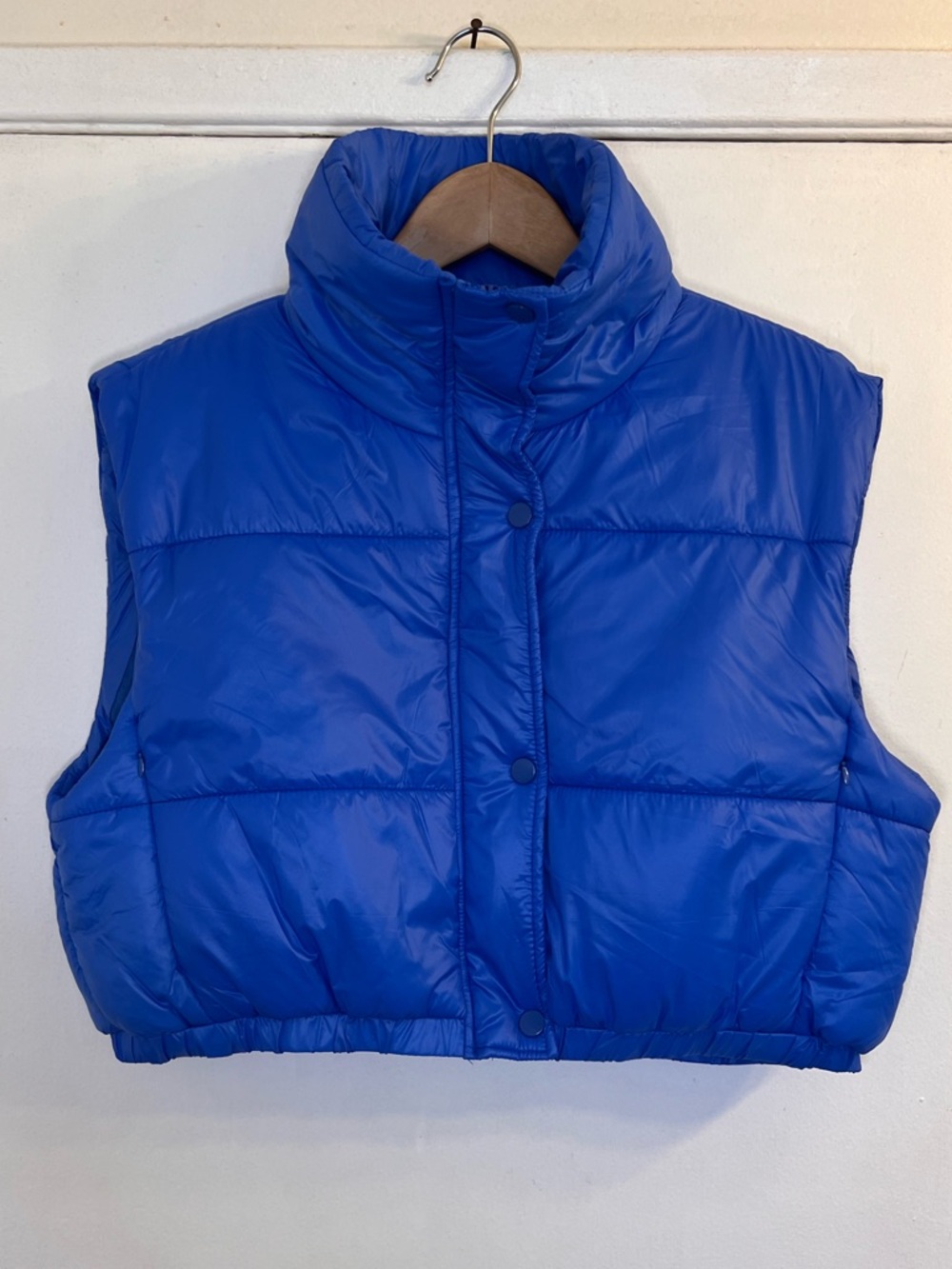 Daisy Cropped Puffer Vest